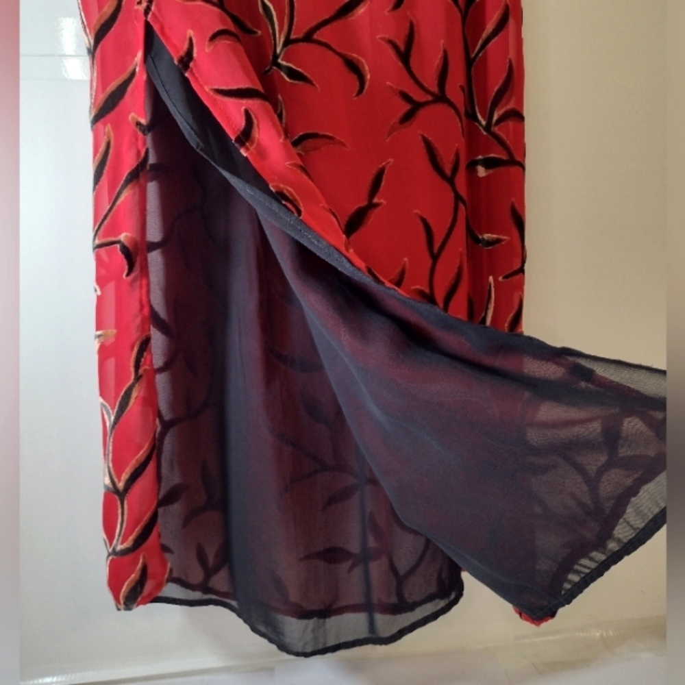 Tessuto Vintage Women's Red/Black Maxi Skirt Size (M) - Picture 3 of 12